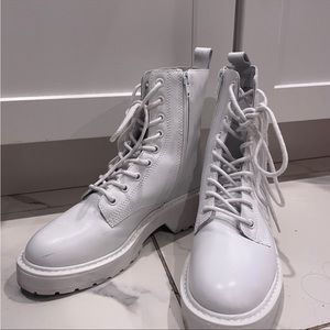 Steve madden white boots - women 5.5